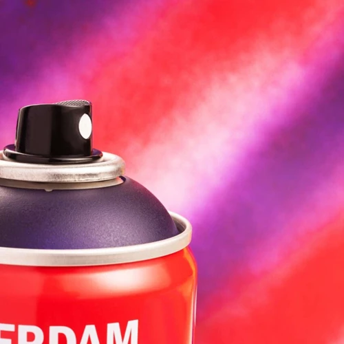 What are the advantages of Amsterdam spray paint?